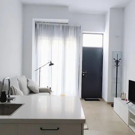 Estudio Moderno En Barrio Tipico Cordobes * Cordova